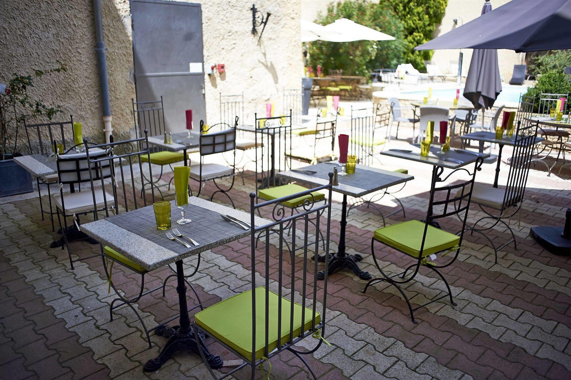 Hotel La Bastide D'Entraigues Bagian luar foto