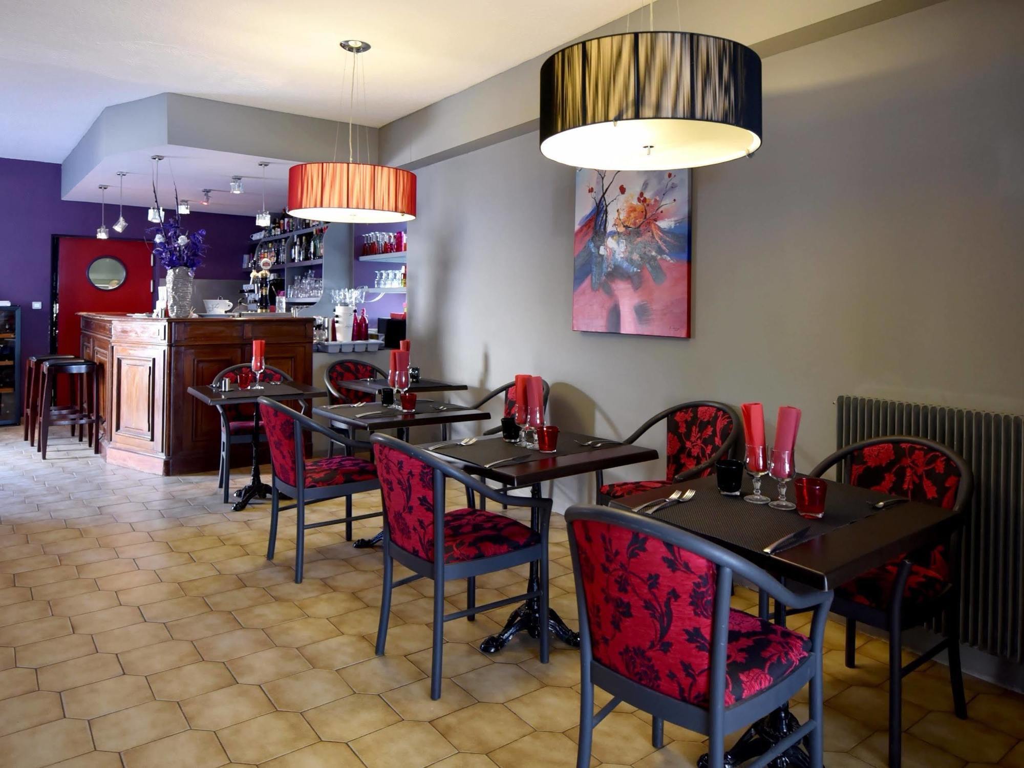 Hotel La Bastide D'Entraigues Bagian luar foto