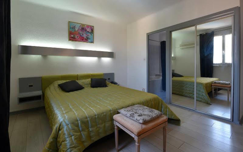 Hotel La Bastide D'Entraigues Bagian luar foto